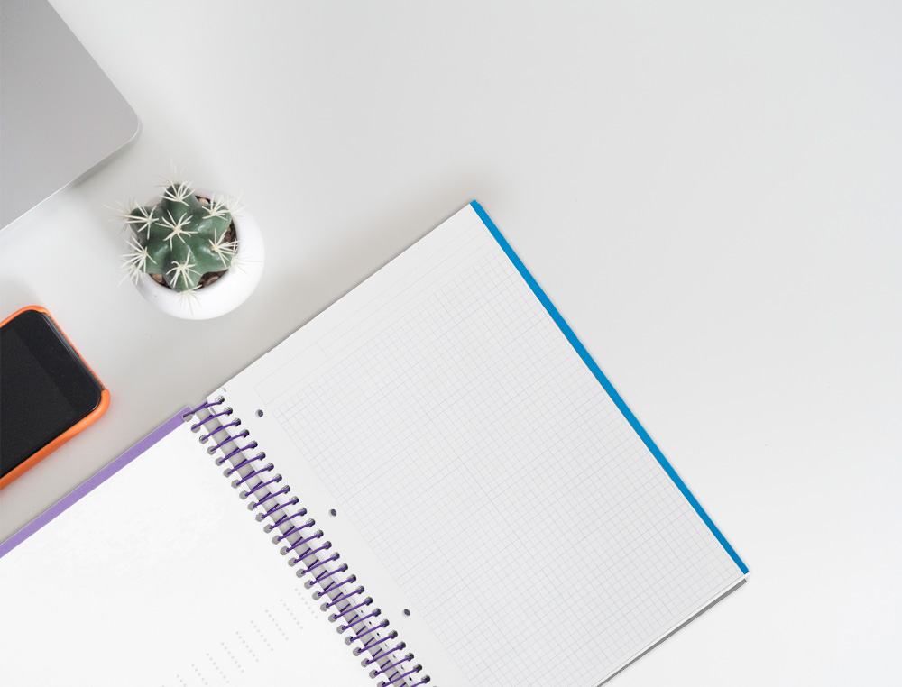 CAHIER SPIRALE LIDERPAPEL CRAFTY COUVERTURE CONTRECOLLÉE A4 240P 90G/M2 5X5MM MNICROPERFORÉ 4 TROUS COLORIS VIOLET