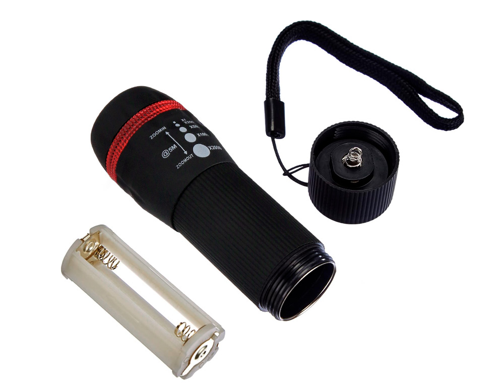 LAMPE TORCHE Q-CONNECT PLASTIQUE AVEC ZOOM 1 WATT MODE CLAIRAGE ON/OFF 3 PILES AAA FOURNIES COLORIS NOIR/ROUGE