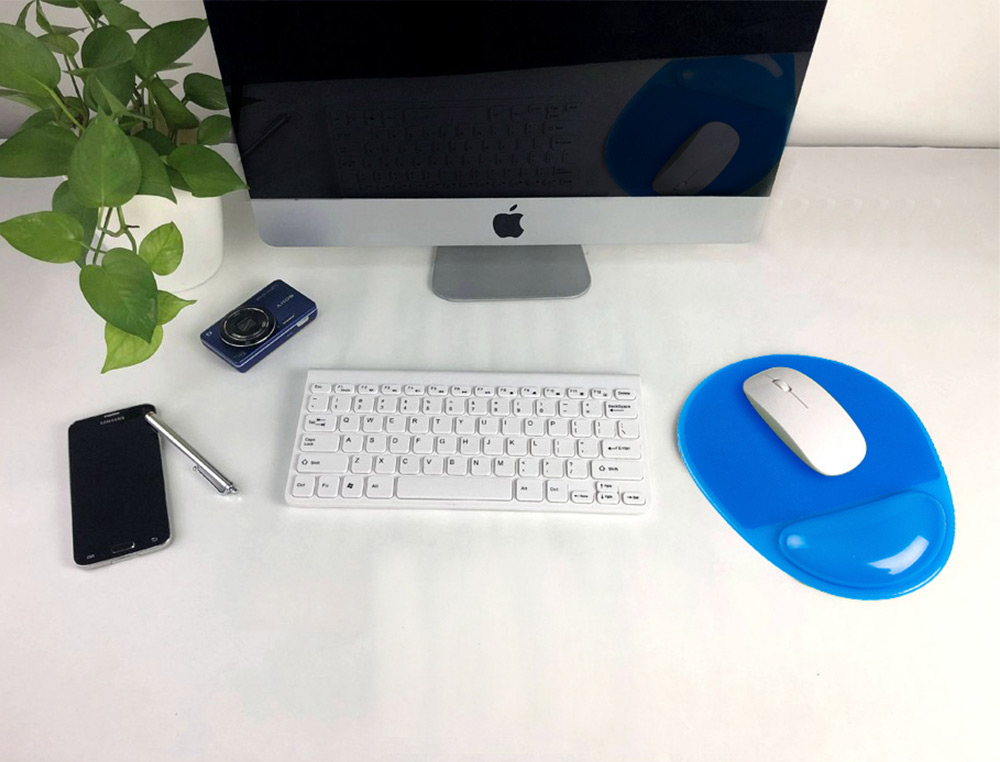 TAPIS SOURIS Q-CONNECT REPOSE-POIGNE GEL ET PVC GRAND CONFORT FACILEMENT NETTOYABLE COLORIS BLEU