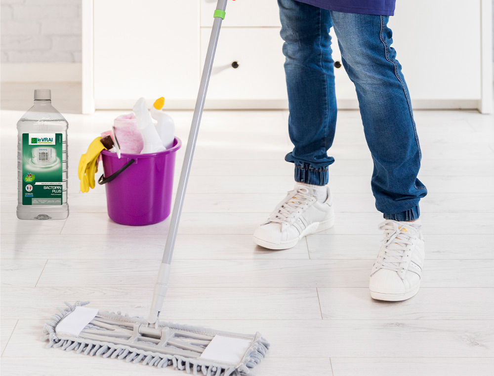 DETERGENT DESINFECTANT LE VRAI PROFESSIONNEL SOLS       SURFACES COLLECTIVITES        MILIEUX MEDICALISES SPORTIFS