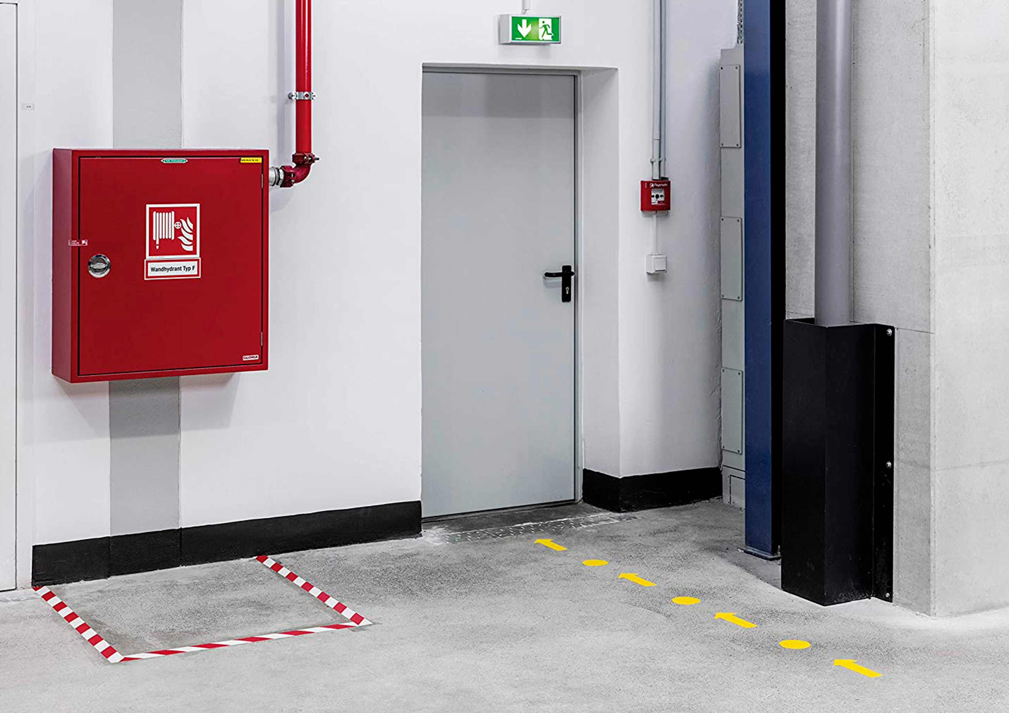 MARQUAGE AU SOL DURABLE IDENTIFICATION ZONES DE DANGER PASSAGE STOCKAGE POINT DIAMETRE 100 MM INTERIEUR LOT
