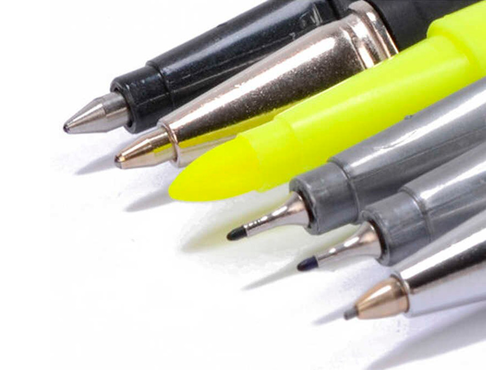 ETUI STAEDTLER TRIPLUS SET 6 UNITES 2 FEUTRES 1 BLEU 1 NOIR 1 ROLLER NOIR 1 STYLO BLEU 1 PORTE-MINE HB ET 1 SURLIGNEUR