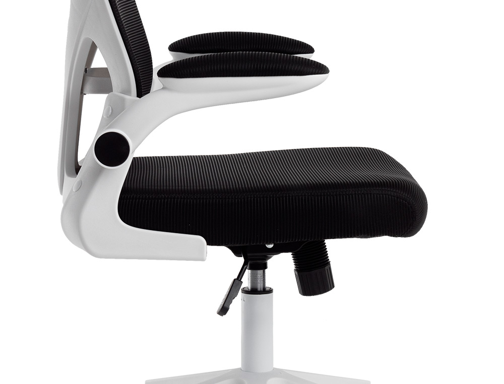FAUTEUIL ERGONOMIQUE Q-CONNECT PALERMO MAILLE BASE NYLON HAUTEUR MAX 1300MM LARGEUR 630MM PROF 680MM NOIR ET BLANC