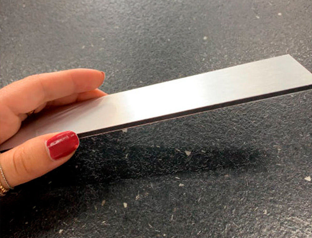 PLAQUE DE PORTE INTERDIT AU PUBLIC SIGNALETIQUE BIZ       PICTOGRAMME EN ALUMINIUM      BROSSE DOUBLE FACE