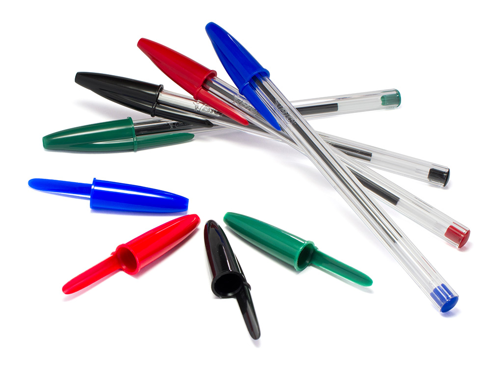 STYLO-BILLE BIC CRISTAL ÉCRITURE MOYENNE 0.5MM ENCRE CLASSIQUE BILLE INDÉFORMABLE CAPUCHON COULEUR ENCRE ROUGE