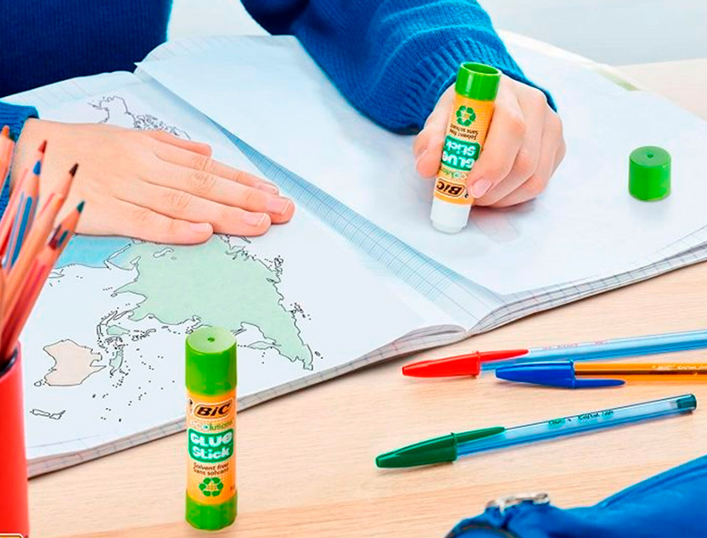 COLLE BIC  ECOLUTIONS  GLUE STICK - LAVABLE - COLLE LE    PAPIER ET LE CARTON -TUBE DE  8 GR BOITE DE 30