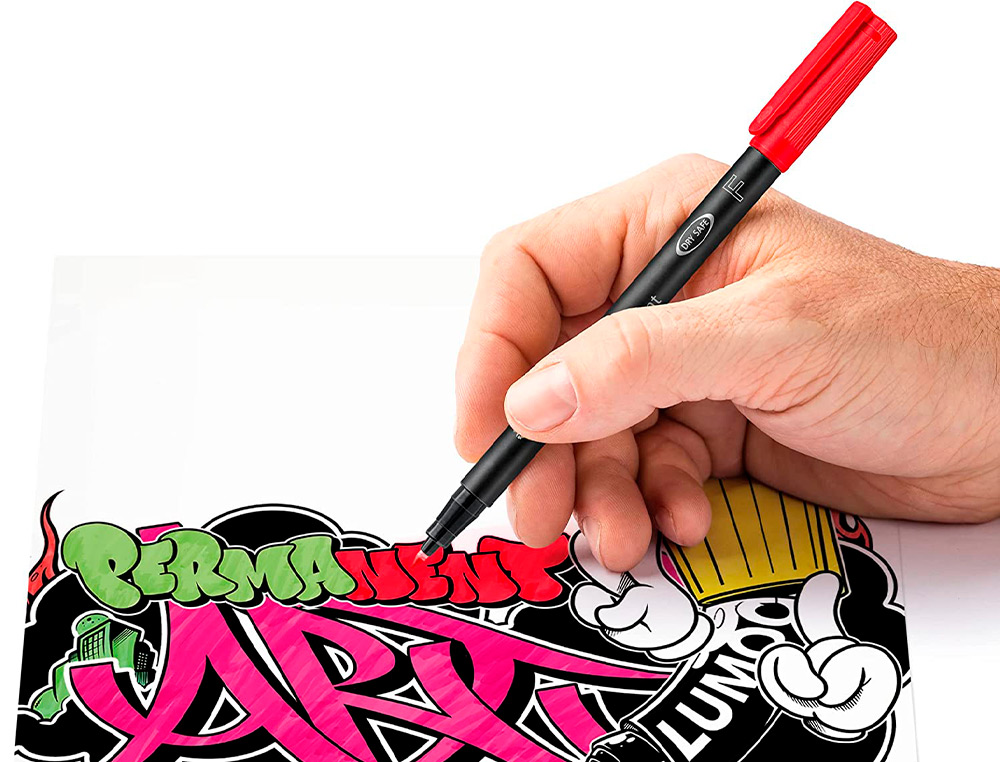 MARQUEUR STAEDTLER PERMANENT DRY SAFE LUMOCOLOR 318 POINTE FINE 0,6MM COLORIS ASSROTIS ETUI DE 6 FEUTRES