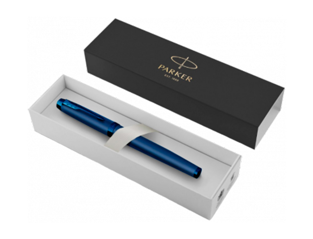 STYLO-PLUME PARKER IM MONOCHROME BLEU POINTE        MOYENNE ENCRE BLEU ETUI       CADEAU