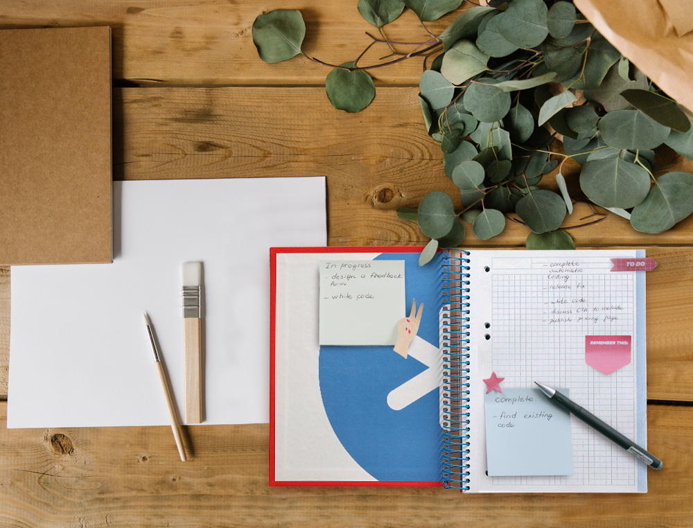 CAHIER SPIRALE LIDERPAPEL ANTARTIK A5 240P 90G COUVERTURE REMBORDÉE QUADRILLAGE 5MM 6 TROUS COIL-LOCK COLORIS ROUGE