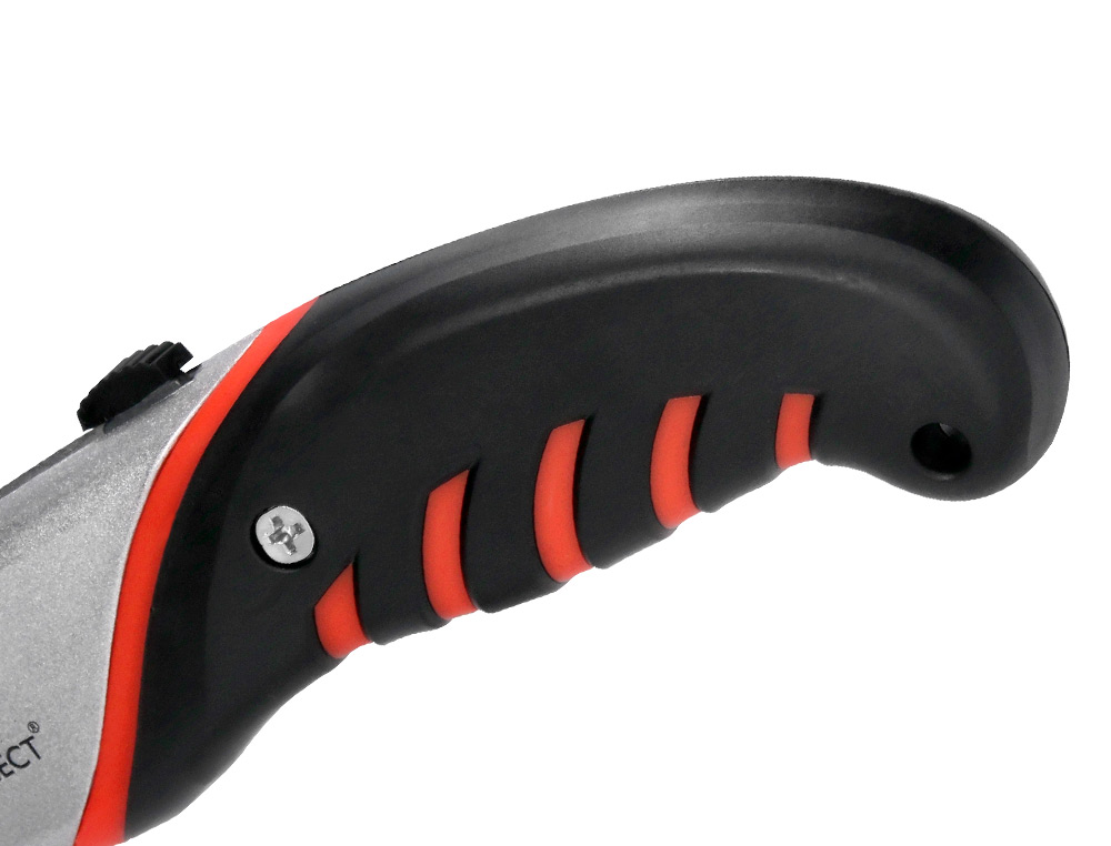CUTTER XD-8300 Q-CONNECT EN METAL ET CAOUTCHOUC LAME 18MM RETRTACTABLE INTERCHANGEABLE AVEC FREIN DE SECURITE